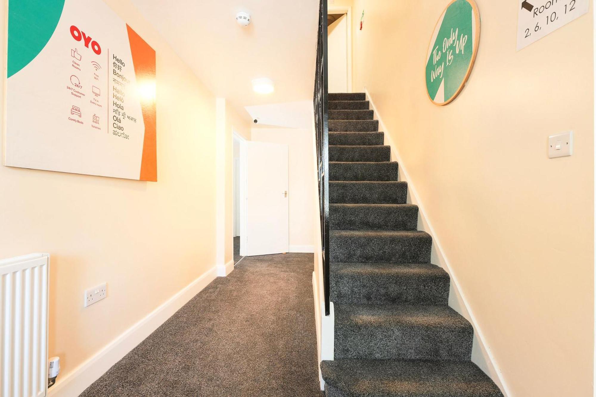 Oyo Honeycroft Lodge アクスブリッジ エクステリア 写真